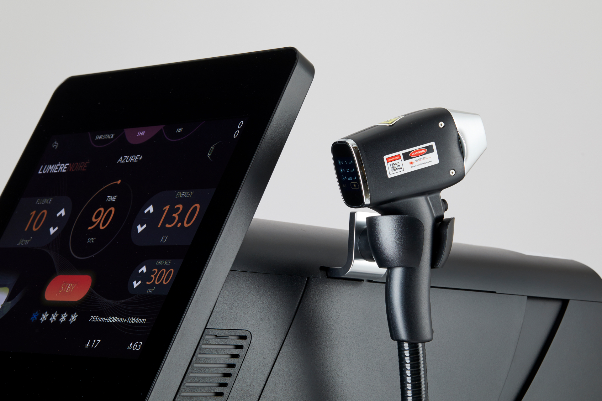 Lumière Noire laser handpiece — 755nm + 808nm + 1064nm